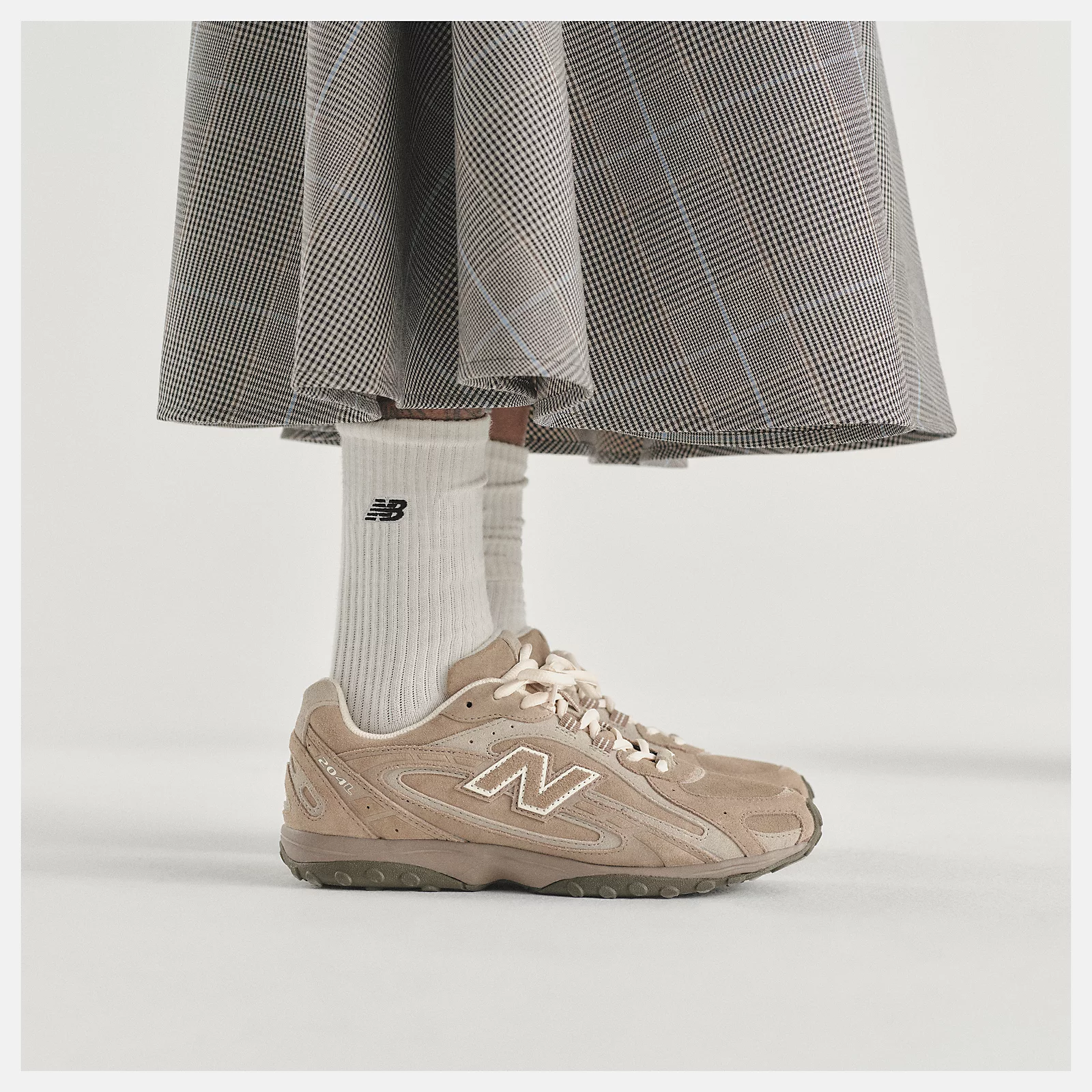 new-balance-204l-mma-mushroom-comprar-madrid-asturias-oviedo-